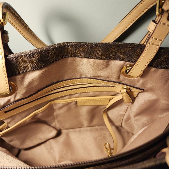 Michael Kors Brown Zip-Top Tote - Picture 11 of 12